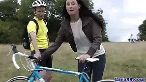 Mature British babe seduces cyclist for a wild fuck session blowjob british brunette
